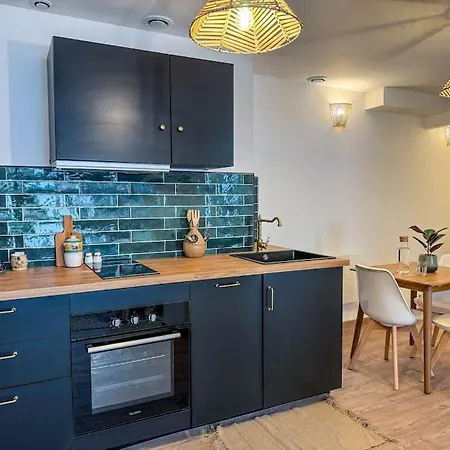 Elegance Au Coeur De Tarbes