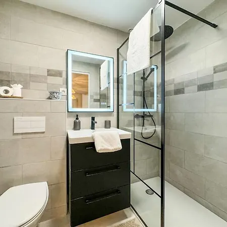 Elegance Au Coeur De