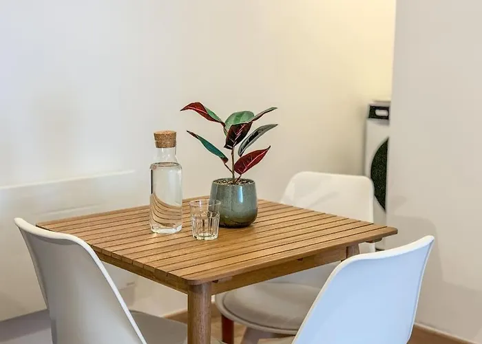 Elegance Au Coeur De *