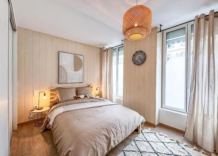 Elegance Au Coeur De Апартаменты *